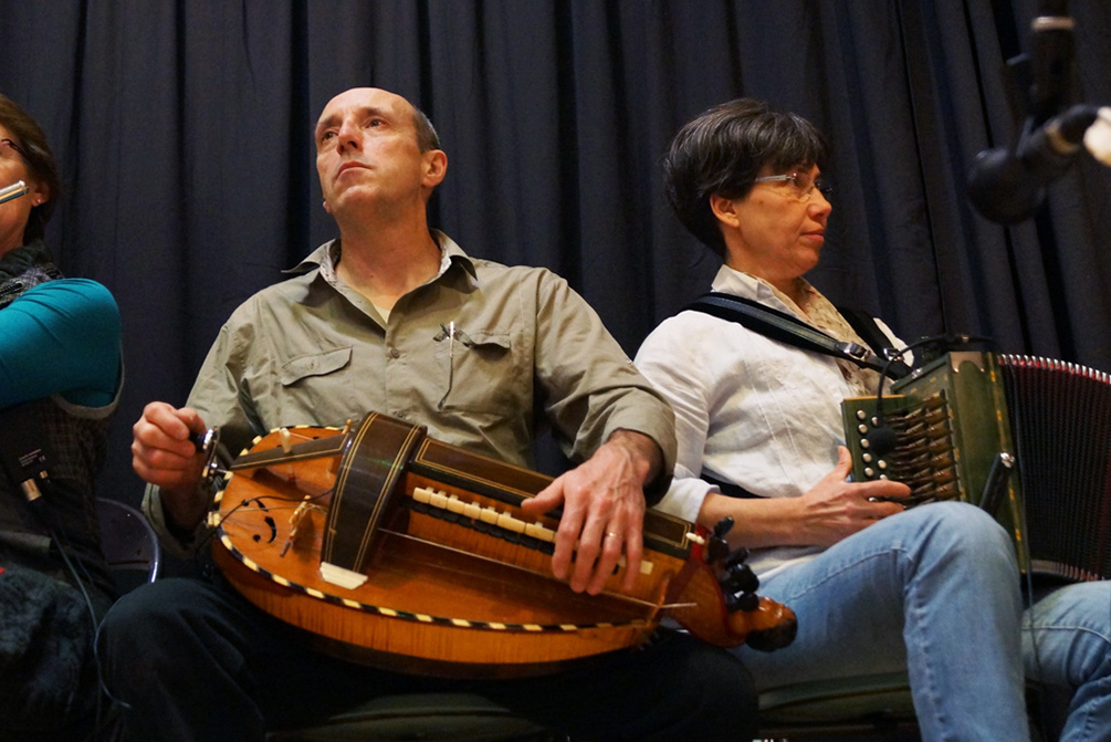 2013-11-23 veillee-cadanses-folk (168)