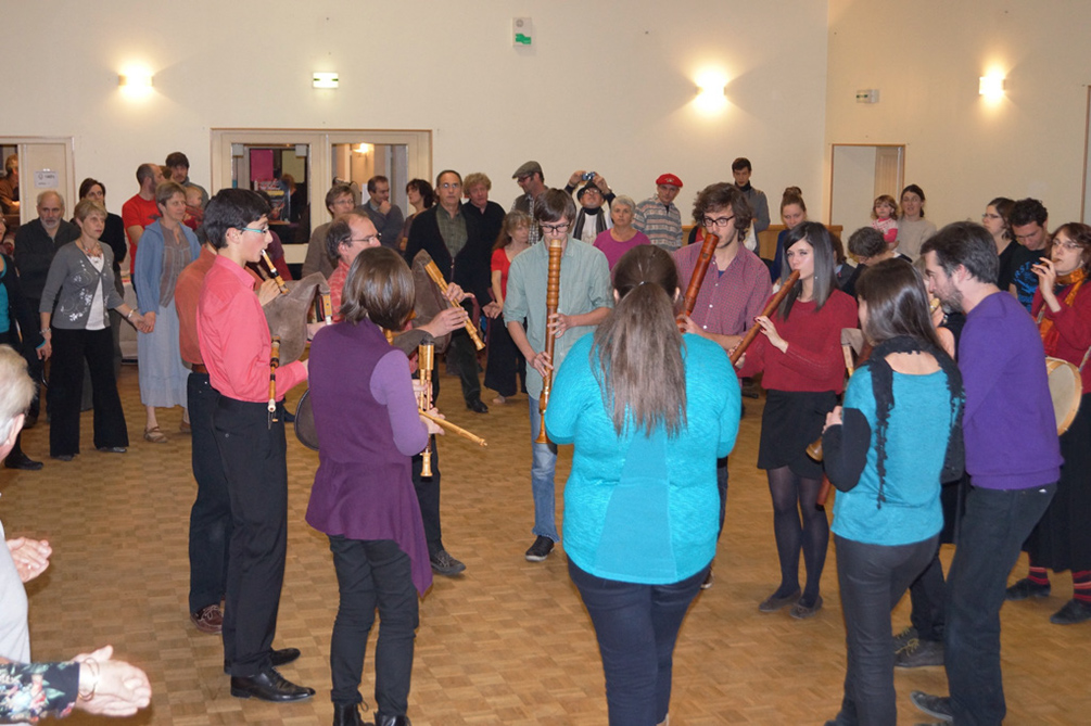 2013-11-23 veillee-cadanses-folk (111)