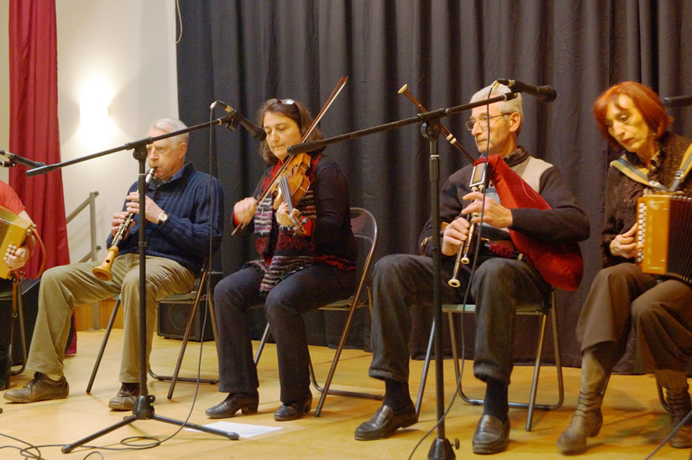 2013-11-23 veillee-cadanses-folk (102)