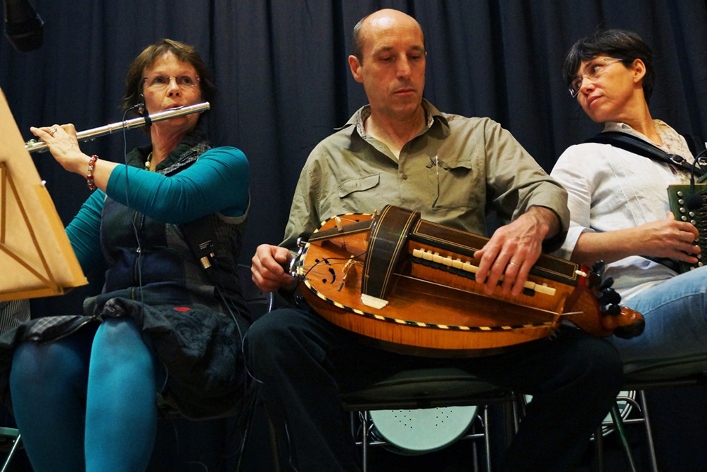 2013-11-23 veillee-cadanses-folk (170)